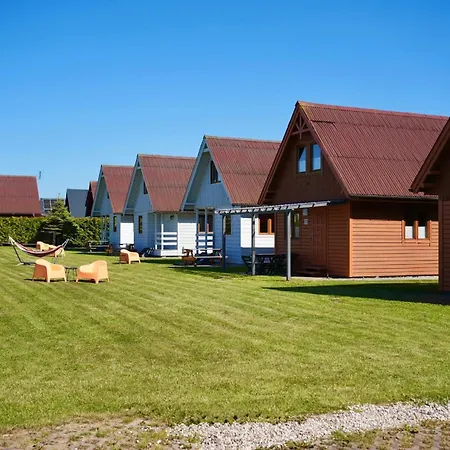 Ptasie Radio Деревянный коттедж