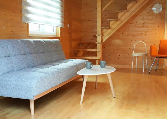 Ptasie Radio Деревянный коттедж Реваль